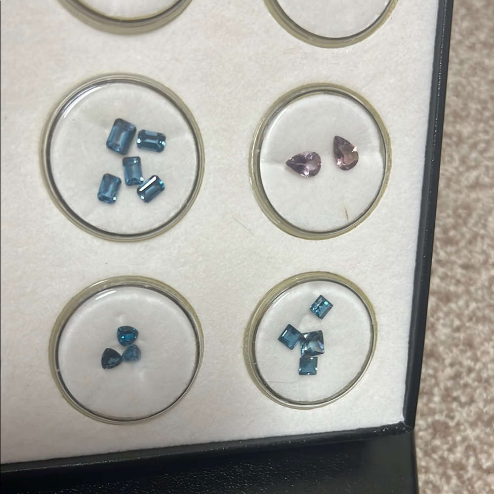 Gemstone Collection Display Box - Picture 10 of 11